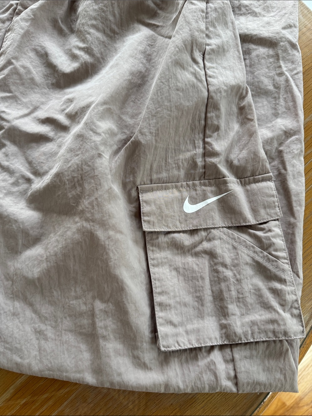 Nike Beige Cargo Track Pants with Side Pocket Size Small - Picture 7 of 12